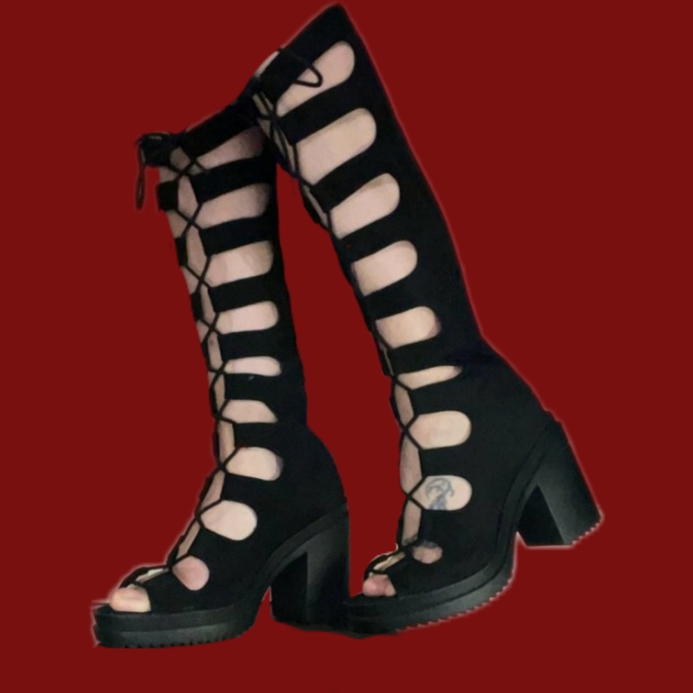 SOLD Punk Heels 👠😍
